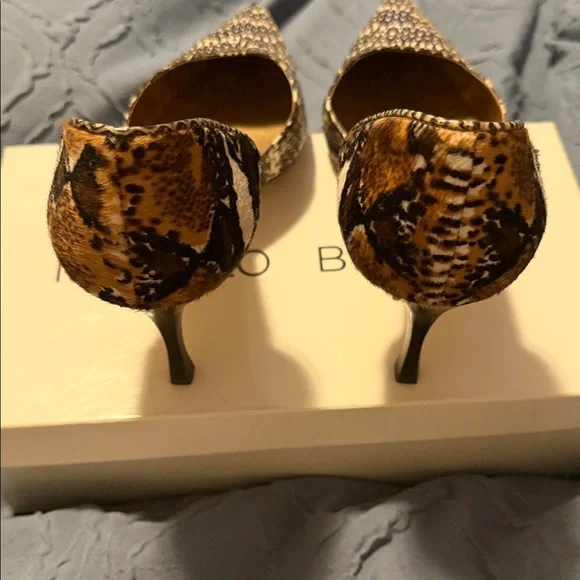 Manolo Blahnik Black and Brown Patterned Heels - Picture 3 of 6